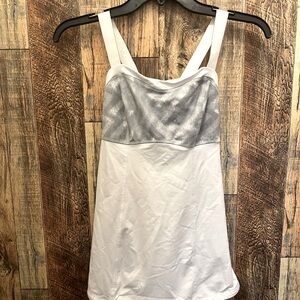Lululemon top